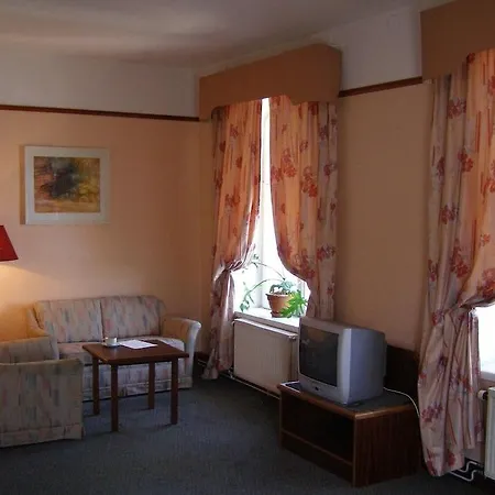 Victoria Hotell 3*